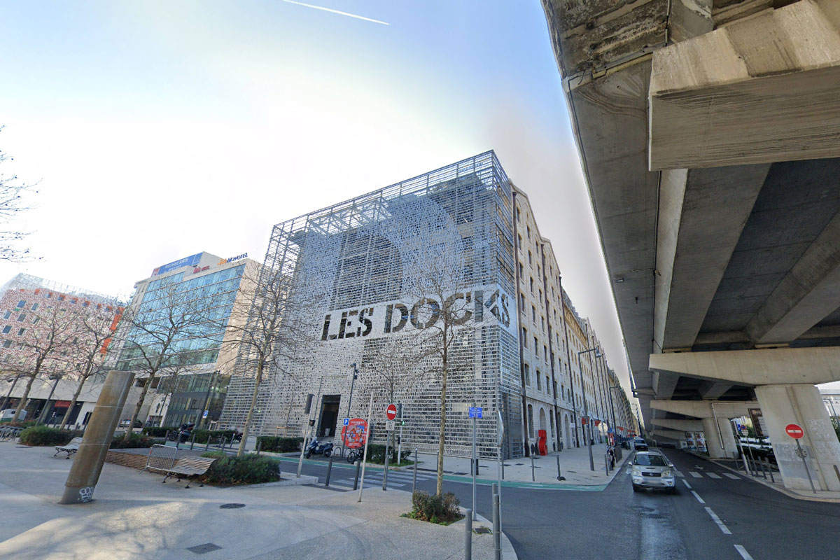 مرکز خرید لِ داکس مارسی - Les Docks Marseille