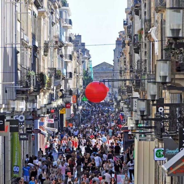 Yeganehtours.com_Bordeaux_Shopping_Centers_Main