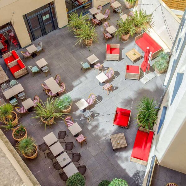 Yeganehtours.com_Aparthotel_Adagio_Montpellier_Centre_Comedie_Hotel_02