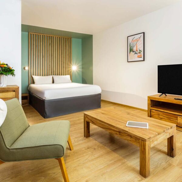 Yeganehtours.com_Aparthotel_Adagio_Montpellier_Centre_Comedie_Hotel_05