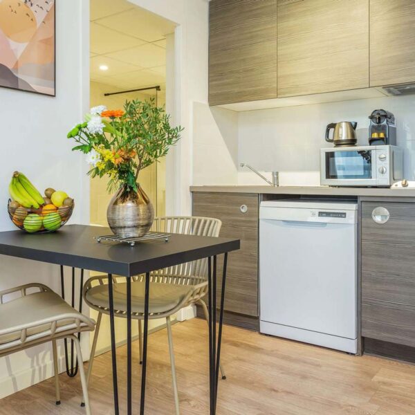 Yeganehtours.com_Aparthotel_Adagio_Montpellier_Centre_Comedie_Hotel_10