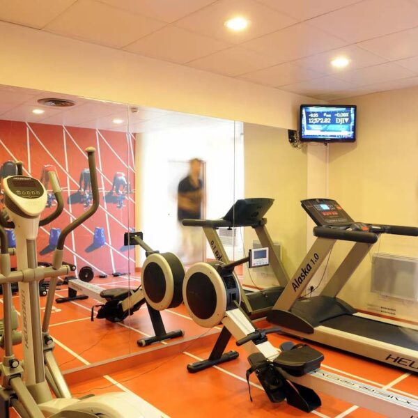 Yeganehtours.com_Aparthotel_Adagio_Toulouse_Centre_Ramblas_Hotel_14