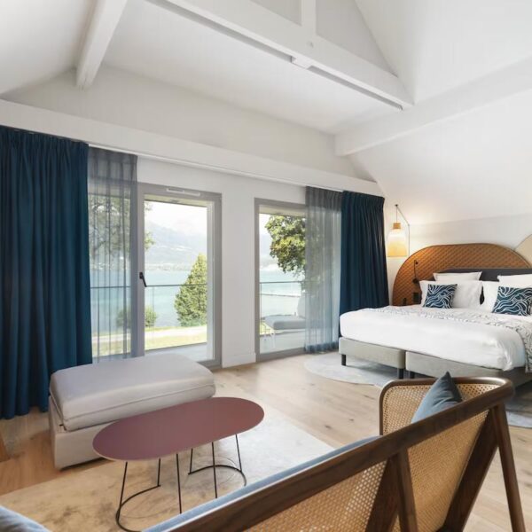 Yeganehtours.com_Black_Bass_Hotel_Annecy_13