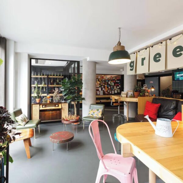 Yeganehtours.com_Greet_Hotel_Lyon_Confluence_05