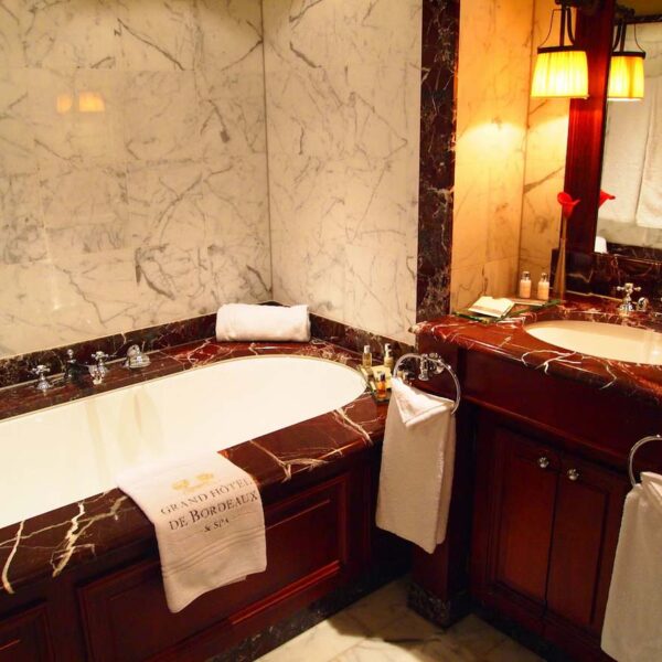 Yeganehtours.com_Inter_Continental_Bordeaux_Le_Grand Hotel_26