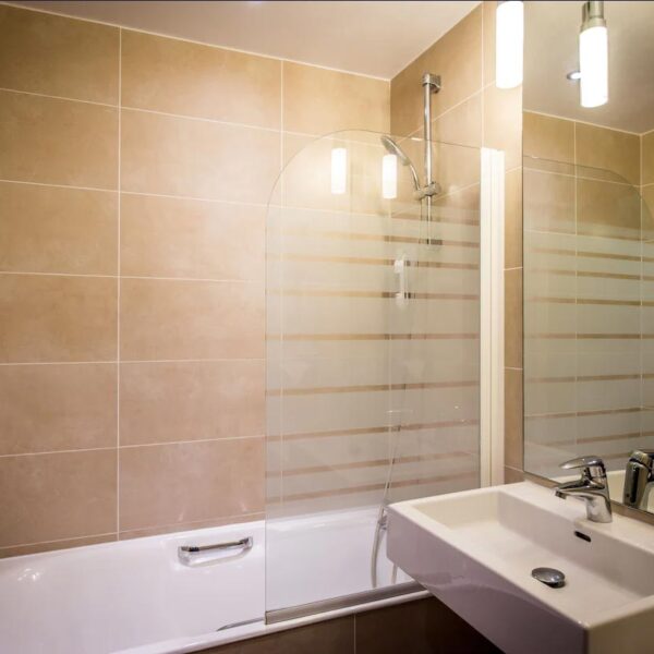 Yeganehtours.com_Mercure_Bordeaux_Chateau_Chartrons_22