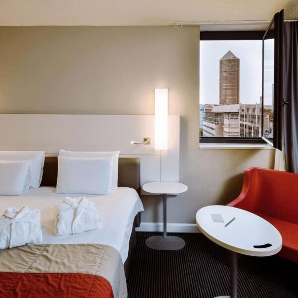 Yeganehtours.com_Mercure_Lyon_Centre_Saxe_Lafayette_10