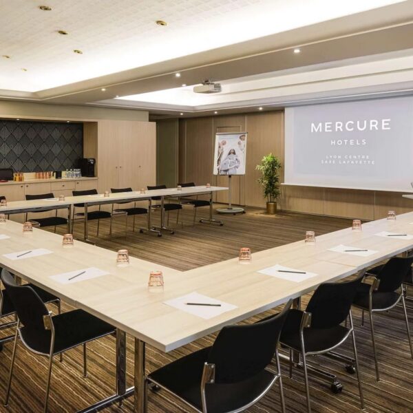 Yeganehtours.com_Mercure_Lyon_Centre_Saxe_Lafayette_13