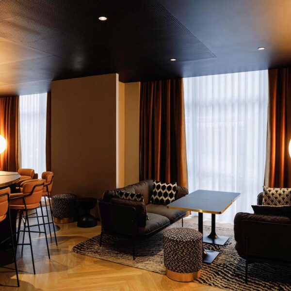 Yeganehtours.com_Mercure_Lyon_Centre_Saxe_Lafayette_16