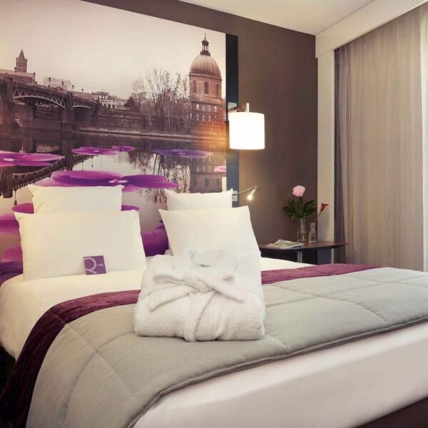 Yeganehtours.com_Mercure_Toulouse_Centre_Wilson_Capitole_Hotel_01