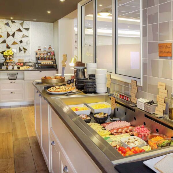 Yeganehtours.com_Mercure_Toulouse_Centre_Wilson_Capitole_Hotel_10