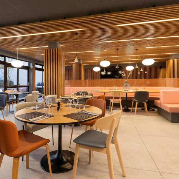 Yeganehtours.com_Novotel_Bordeaux_Centre_Gare_Saint_Jean_08 Yeganehtours com Novotel Bordeaux Centre Gare Saint Jean 08
