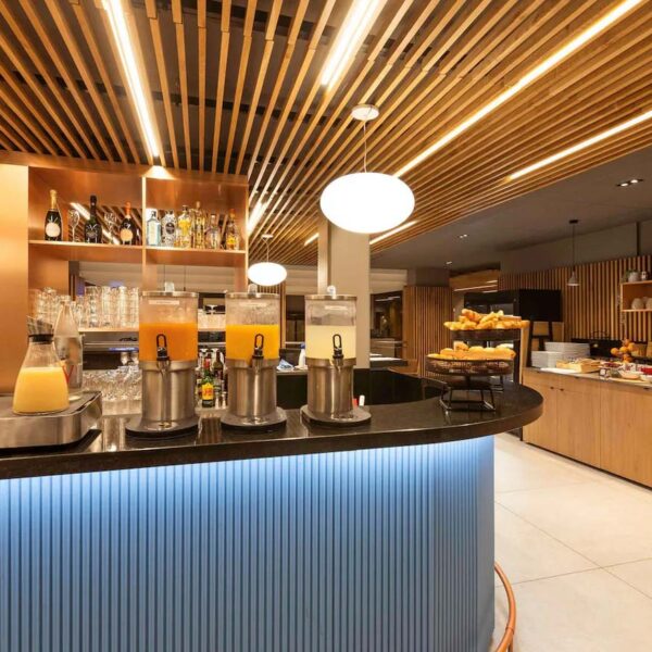 Yeganehtours.com_Novotel_Bordeaux_Centre_Gare_Saint_Jean_09 Yeganehtours com Novotel Bordeaux Centre Gare Saint Jean 09