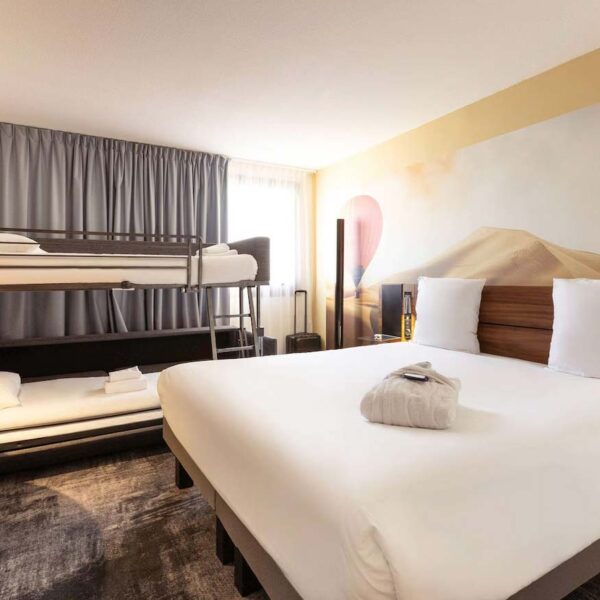 Yeganehtours.com_Novotel_Bordeaux_Centre_Gare_Saint_Jean_13 Yeganehtours com Novotel Bordeaux Centre Gare Saint Jean 13