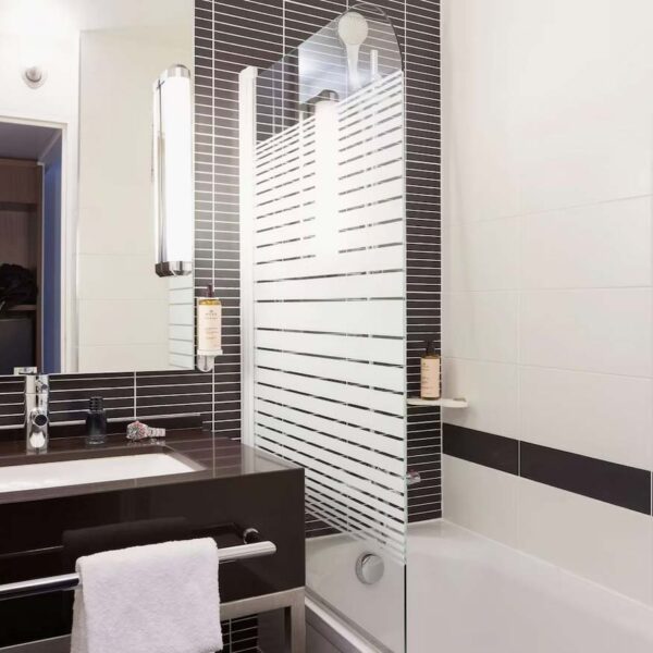Yeganehtours.com_Novotel_Bordeaux_Centre_Gare_Saint_Jean_16 Yeganehtours com Novotel Bordeaux Centre Gare Saint Jean 16