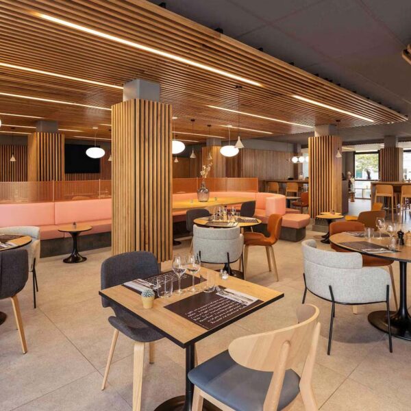 Yeganehtours.com_Novotel_Bordeaux_Centre_Gare_Saint_Jean_17 Yeganehtours com Novotel Bordeaux Centre Gare Saint Jean 17