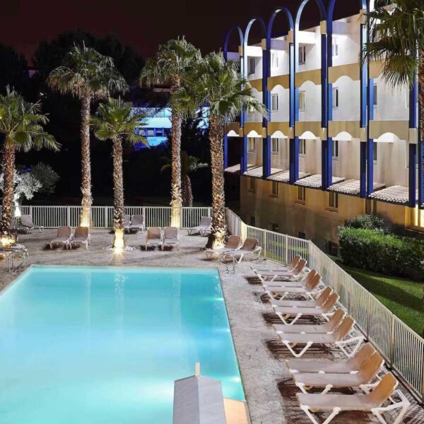 Yeganehtours.com_Novotel_Montpellier_Hotel_02