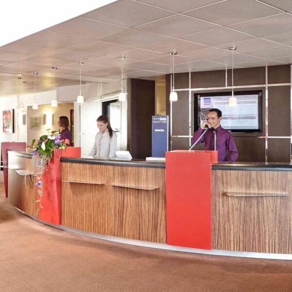 Yeganehtours.com_Novotel_Montpellier_Hotel_08