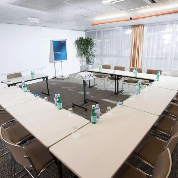 Yeganehtours.com_Novotel_Montpellier_Hotel_12