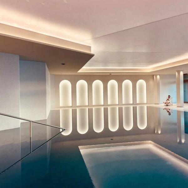 Yeganehtours.com_Palace_de_Menthon_17