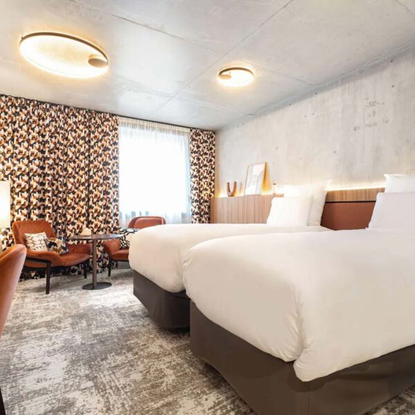 Yeganehtours.com_Pullman_Lyon_12