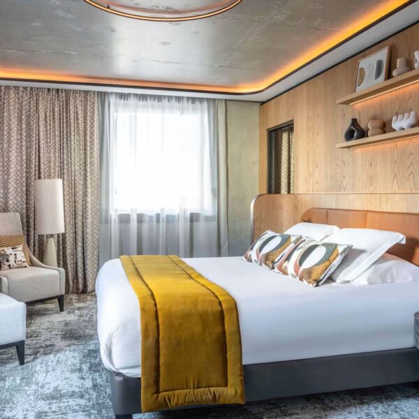 Yeganehtours.com_Pullman_Lyon_17