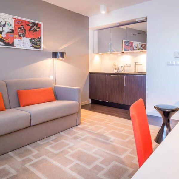 Yeganehtours.com_Aparthotel_Adagio_Marseille_Timone_10
