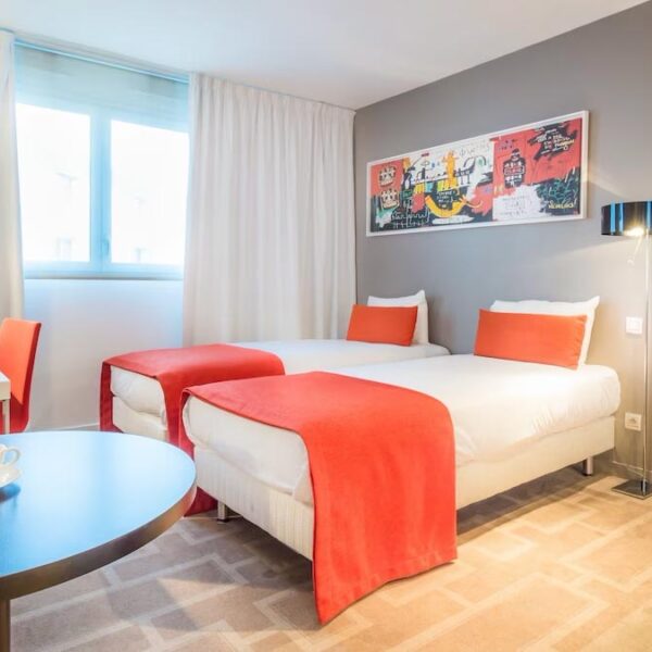 Yeganehtours.com_Aparthotel_Adagio_Marseille_Timone_18