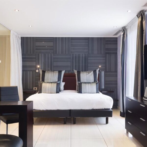Yeganehtours.com_Best_Western_Plus_Hôtel_Massena_Nice_20