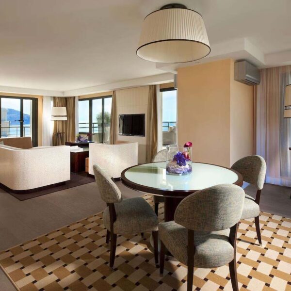 Yeganehtours.com_Hyatt_Regency_Nice_Palais_de_la_Méditerranée_06