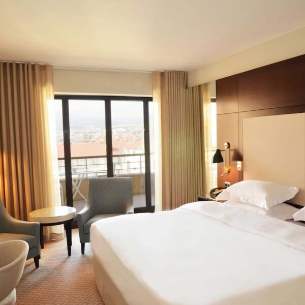 Yeganehtours.com_Hyatt_Regency_Nice_Palais_de_la_Méditerranée_17