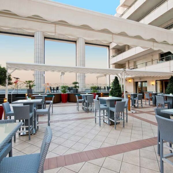 Yeganehtours.com_Hyatt_Regency_Nice_Palais_de_la_Méditerranée_19
