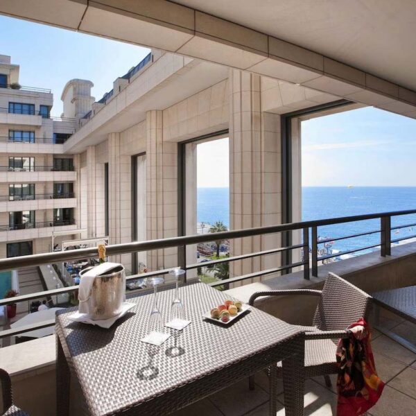 Yeganehtours.com_Hyatt_Regency_Nice_Palais_de_la_Méditerranée_22