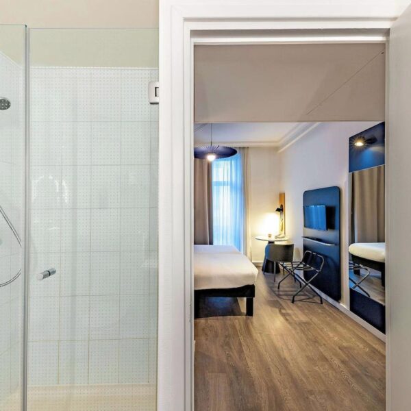 Yeganehtours.com_Ibis_Nice_Centre_Notre_Dame_06