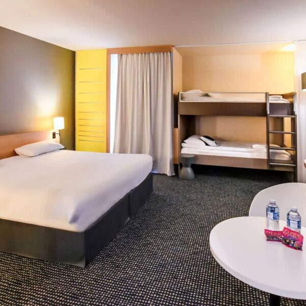 Yeganehtours.com_Ibis_Styles_Nantes_Hotel_14