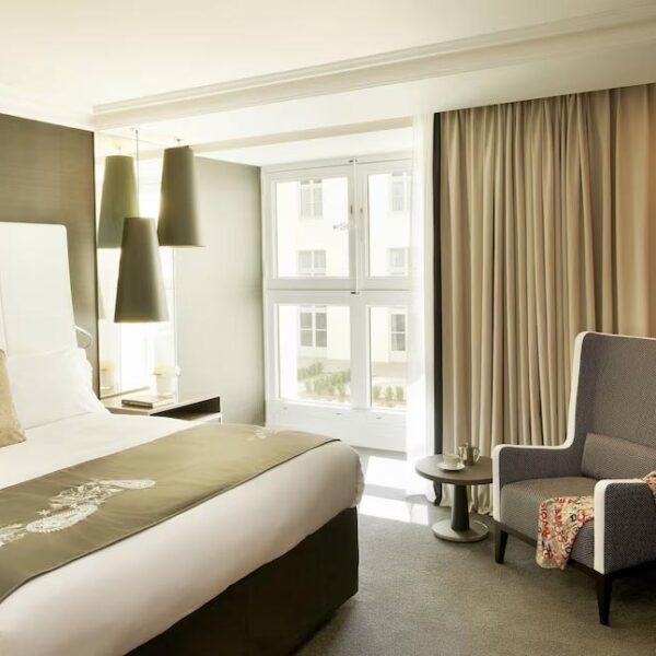 Yeganehtours.com_InterContinental_Marseille_11 Yeganehtours com InterContinental Marseille 11