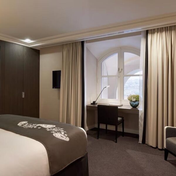 Yeganehtours.com_InterContinental_Marseille_14 Yeganehtours com InterContinental Marseille 14