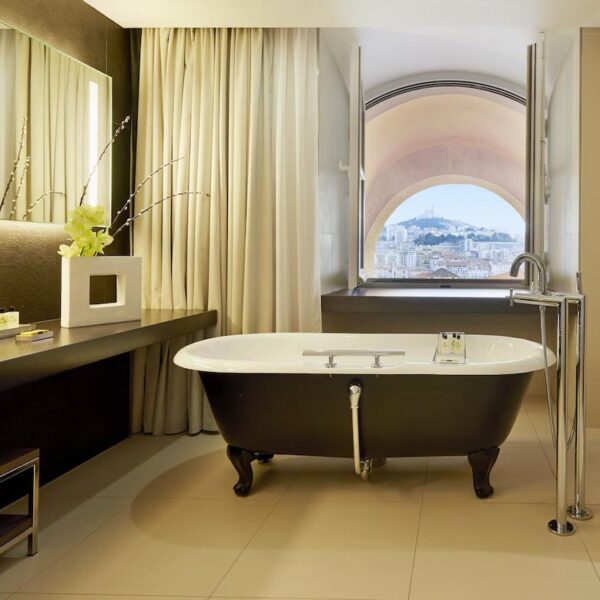 Yeganehtours.com_InterContinental_Marseille_26 Yeganehtours com InterContinental Marseille 26