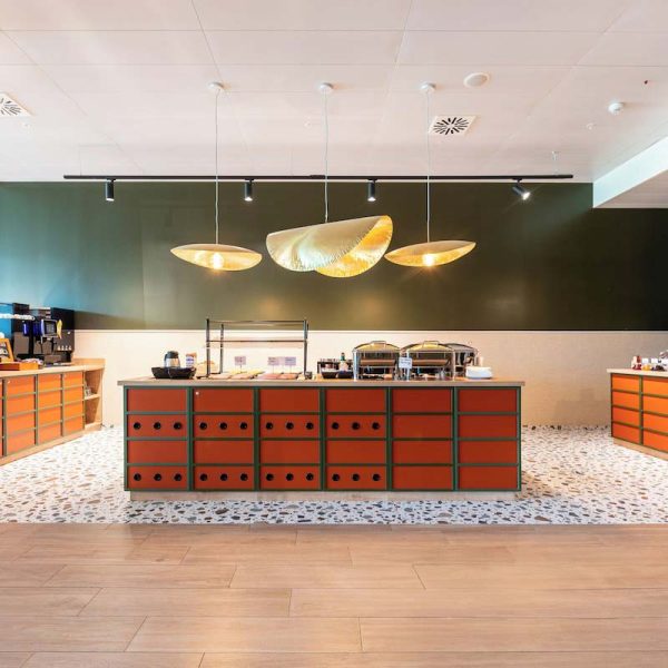 Yeganehtours.com-B&B-HOTEL-Geneva-Airport-01
