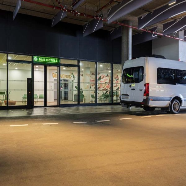 Yeganehtours.com-B&B-HOTEL-Geneva-Airport-02