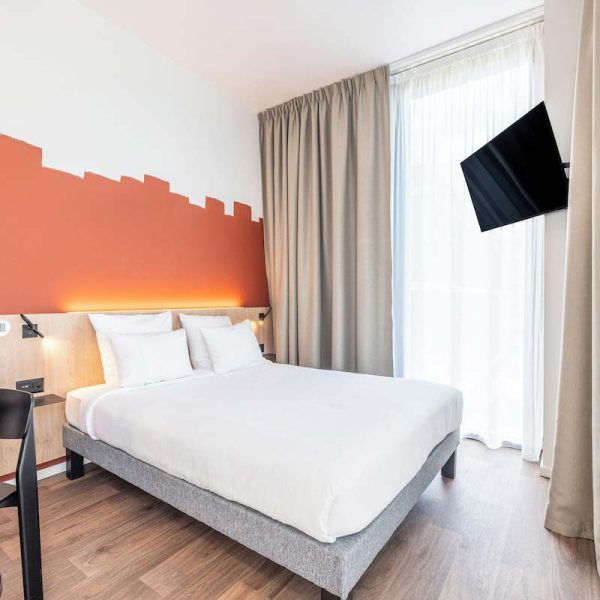 Yeganehtours.com-B&B-HOTEL-Geneva-Airport-05