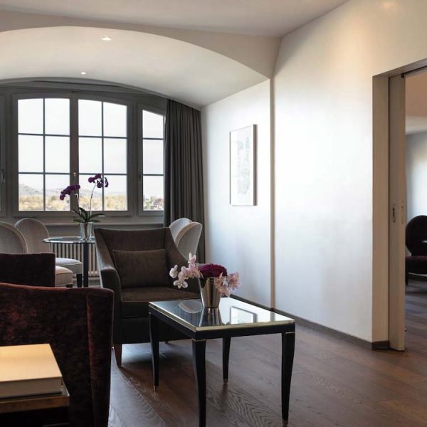Yeganehtours.com-Bellevue-Palace-Hotel-Bern-03