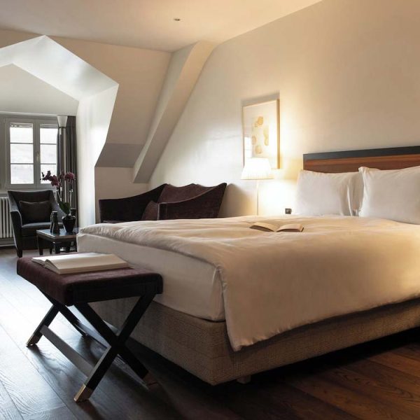 Yeganehtours.com-Bellevue-Palace-Hotel-Bern-09