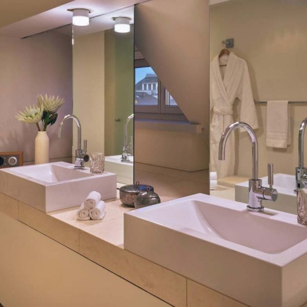 Yeganehtours.com-Hotel-Alden-Splügenschloss-Zurich-08 Yeganehtours com Hotel Alden Splügenschloss Zurich 08