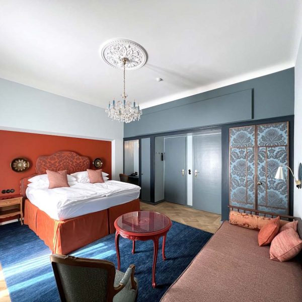 Yeganehtours.com-Hotel-Europe-Zurich-10