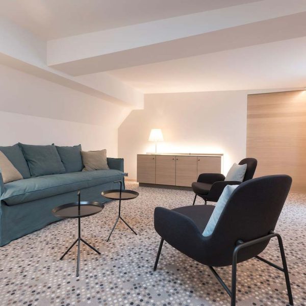 Yeganehtours.com-Hotel-Savoy-Bern-01
