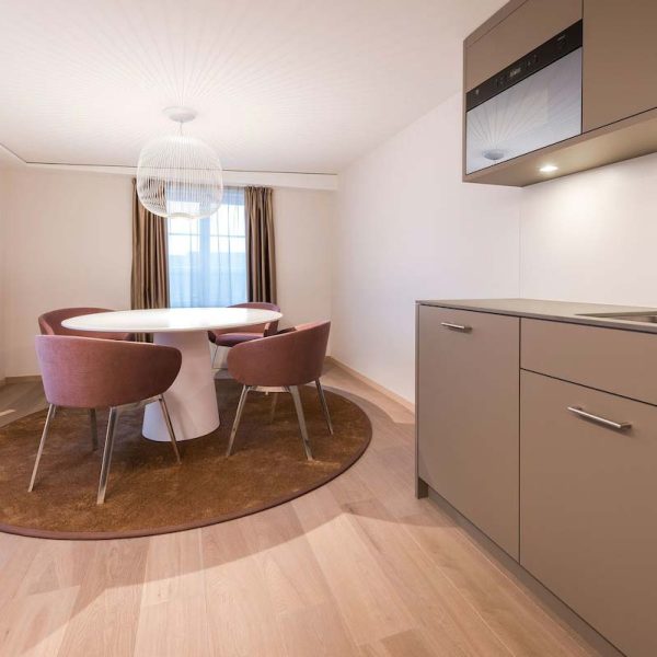 Yeganehtours.com-Hotel-Savoy-Bern-11