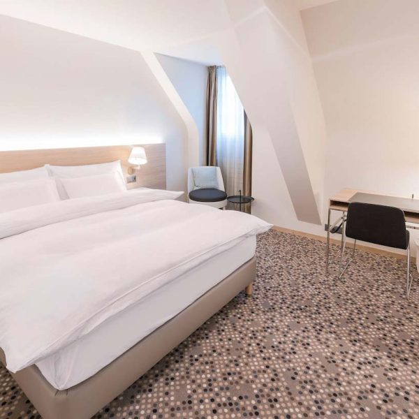 Yeganehtours.com-Hotel-Savoy-Bern-14
