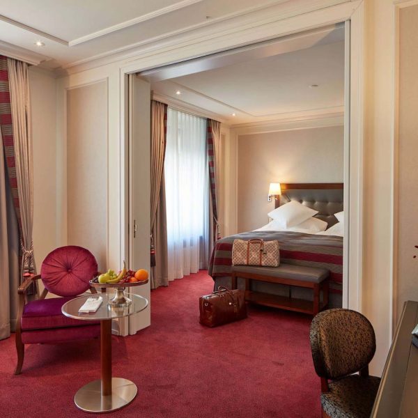 Yeganehtours.com-Hotel-Schweizerhof-Zurich-08 Yeganehtours com Hotel Schweizerhof Zurich 08