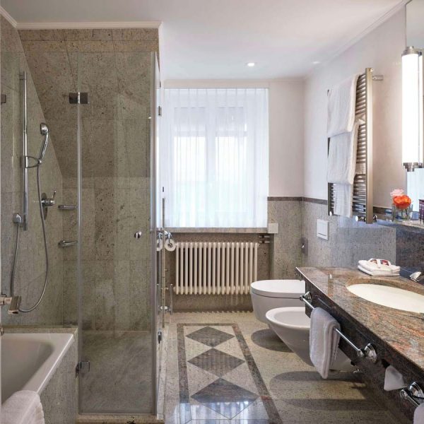 Yeganehtours.com-Hotel-Schweizerhof-Zurich-13 Yeganehtours com Hotel Schweizerhof Zurich 13